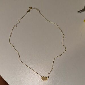 Kendra Scott necklace